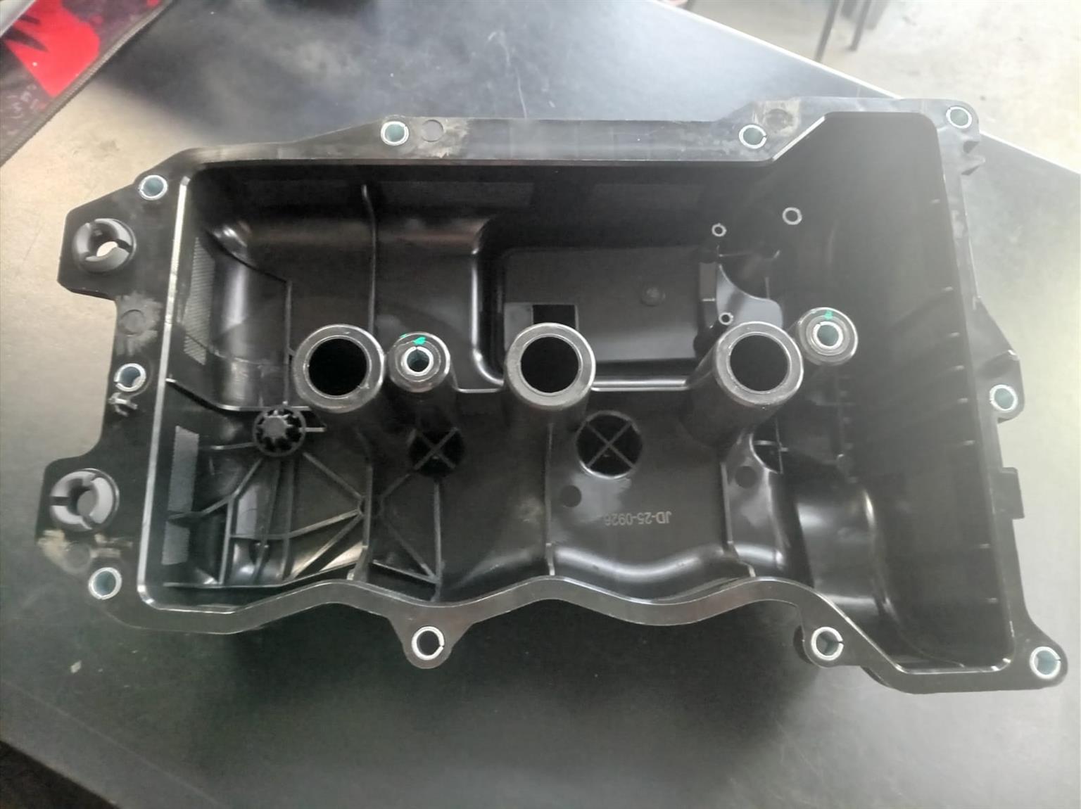 RENAULT KWID 1.0L B4DA TAPPET COVER FOR SALE - Private Seller