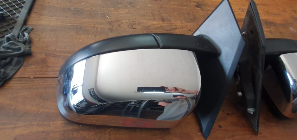 Mazda BT 50 Electric Door mirrors - Private Seller Mazda BT 50 Electric Door mirrors - Private Seller