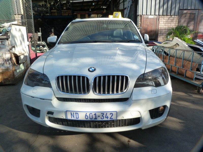 BMW X5 E70 xDrive 4.0D AT White - 2010 STRIPPING FOR SPARES - Private Seller BMW X5 E70 xDrive 4.0D AT White - 2010 STRIPPING FOR SPARES - Private Seller