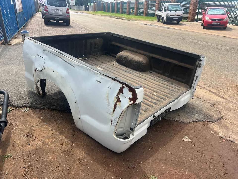 Toyota hilux d4d Super cab loadbin available Call or whatsapp Carl @Circle 7 used part - Private Seller Toyota hilux d4d Super cab loadbin available Call or whatsapp Carl @Circle 7 used part - Private Seller