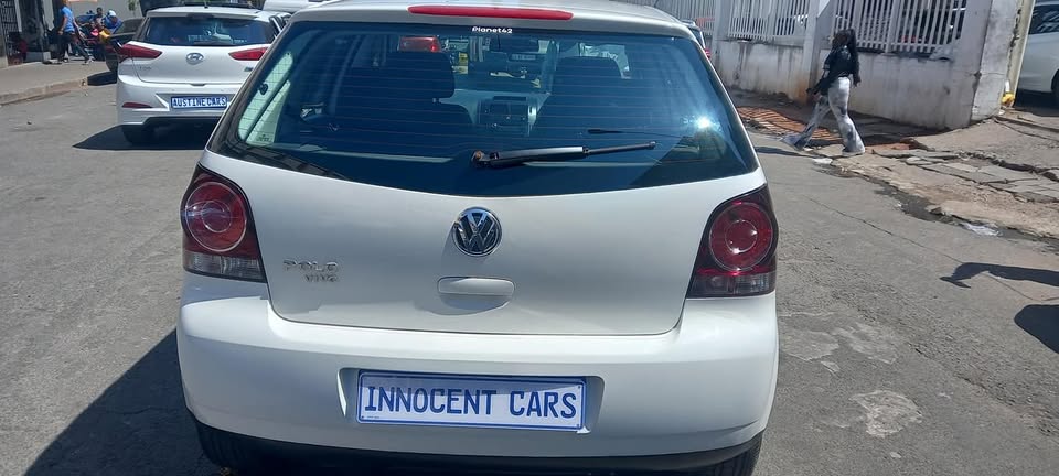 2012 VW POLO VIVO 1.4 PETROL, MANUAL TRANSMISSION, WHITE COLOUR, MILEAGE 75000KM