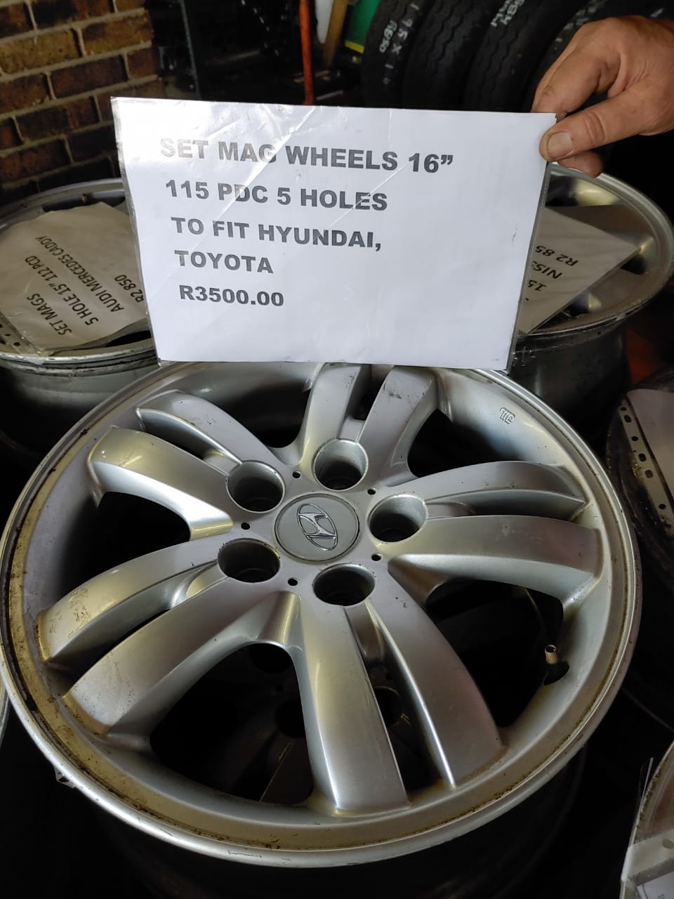 Set Mags Wheels 16" 115 PCD 5 Hole to fit Hyundai / Toyota Set Mags Wheels 16" 115 PCD 5 Hole to fit Hyundai / Toyota