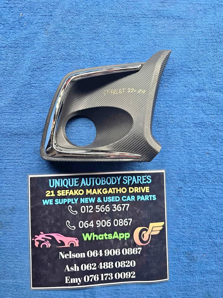 Toyota Starlet 2022 + Right Fog Cover