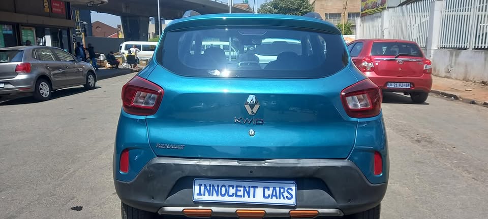 2020 RENAULT KWID 1.0, MANUAL, GREEN COLOUR,