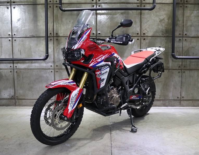 2017 Honda CRF1000L Africa Twin - 27 000km Crashbars - Barkbusters Handguards - Private Seller 2017 Honda CRF1000L Africa Twin - 27 000km Crashbars - Barkbusters Handguards - Private Seller