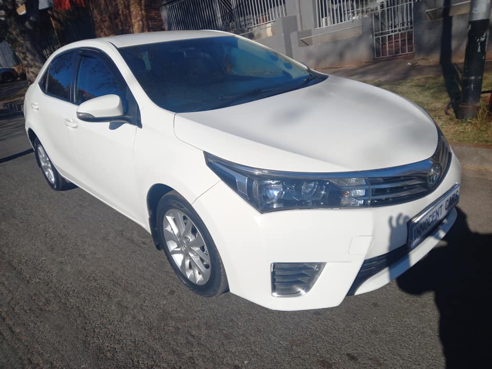 2017 TOYOTA COROLLA PRESTIGE 1.3 ENGINE PETROL, MANUAL , WHITE COLOR, MILEAGE 78000KMS