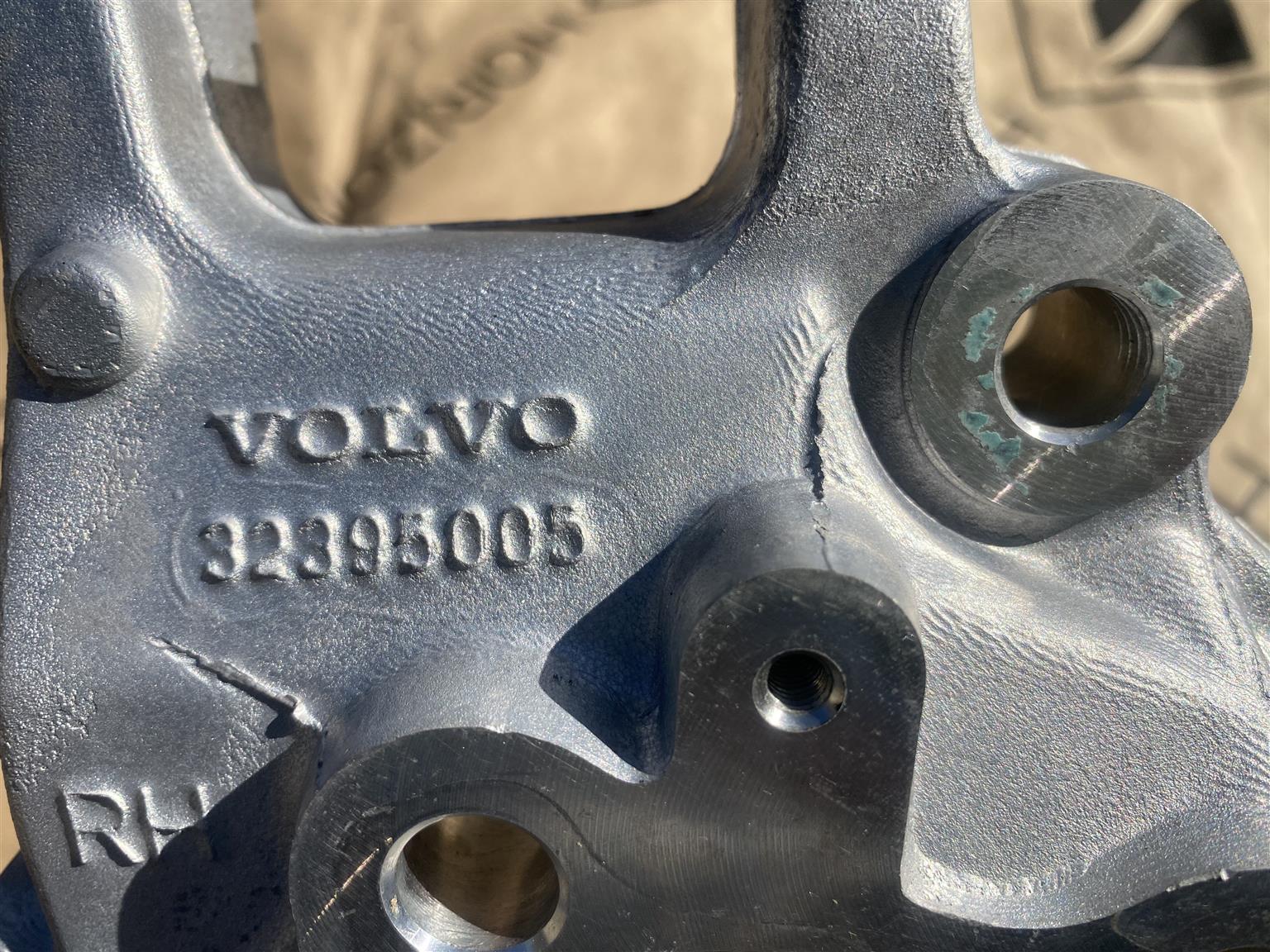 2024 VOLVO XC60 XC90 RIGHT REAR WHEEL HUB FOR SALE. BRAND NEW