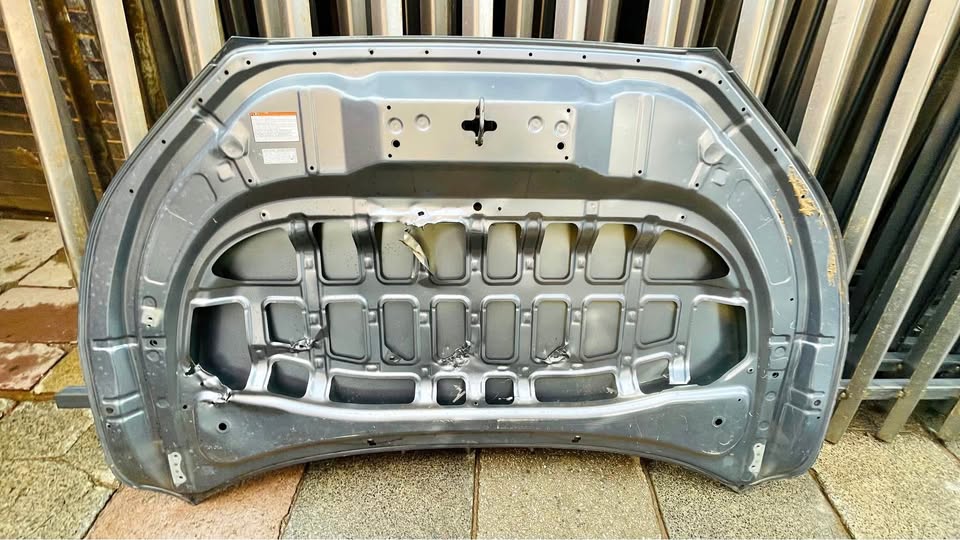 Toyota Corolla Cross Bonnet - Private Seller Toyota Corolla Cross Bonnet - Private Seller