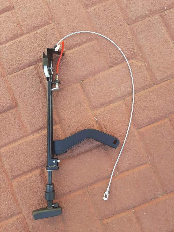 ISUZU HANDS BRAKE LEVER, 1990 TO 2003 MODEL. BRAND NEW. FOR VARIOUS OTHER CARS TOO - Private Seller