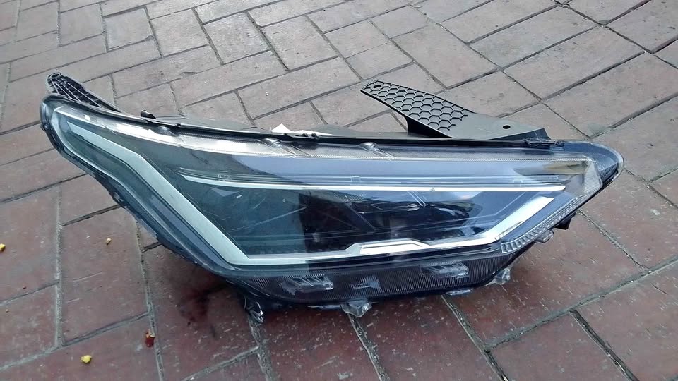 Nissan magnite headlights - Private Seller Nissan magnite headlights - Private Seller