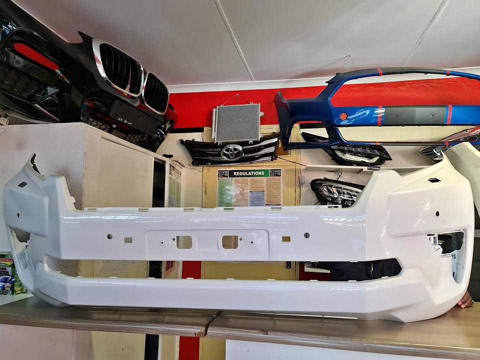 2016 TOYOTA LAND CRUISER PRADO FRONT BUMPER FOR SALE IN AN ALMOST BRAND NEW CONDITION - Private Seller 2016 TOYOTA LAND CRUISER PRADO FRONT BUMPER FOR SALE IN AN ALMOST BRAND NEW CONDITION - Private Seller