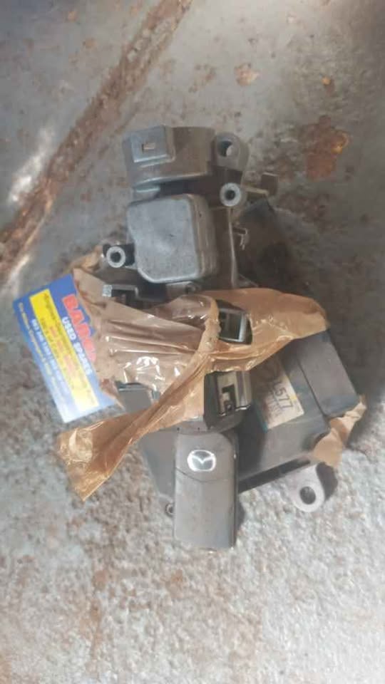 MAZDA CX7 L5 LOCKSET FOR SALE - Private Seller