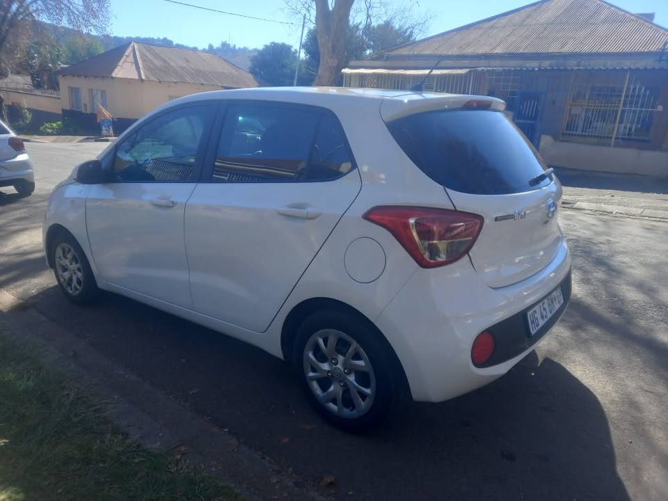 2018 HYUNDAI I10 GRAND 1.0 Petrol, MANUAL, White, 75000kms