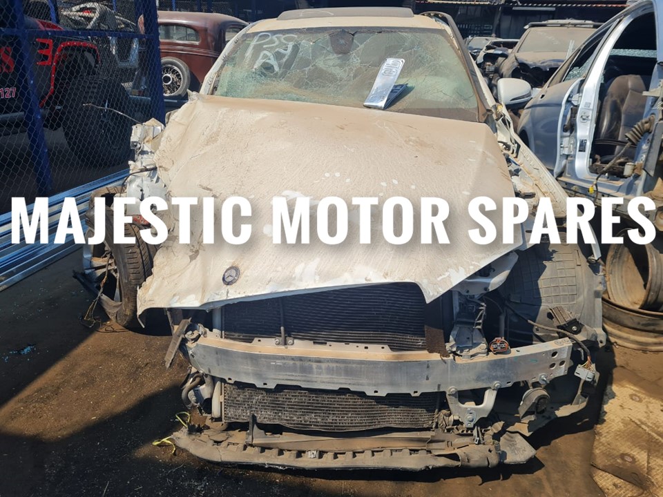 Mercedes benz C180 sedan used spares for sale
