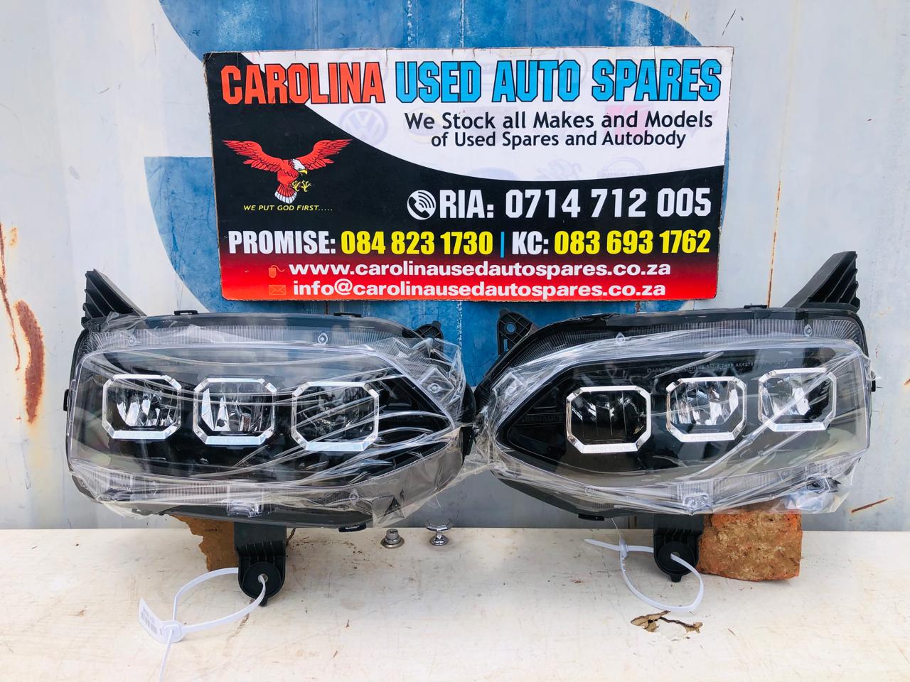Renault Kiger left and right side (pure vision) LED headlight (2018) - Private Seller Renault Kiger left and right side (pure vision) LED headlight (2018) - Private Seller