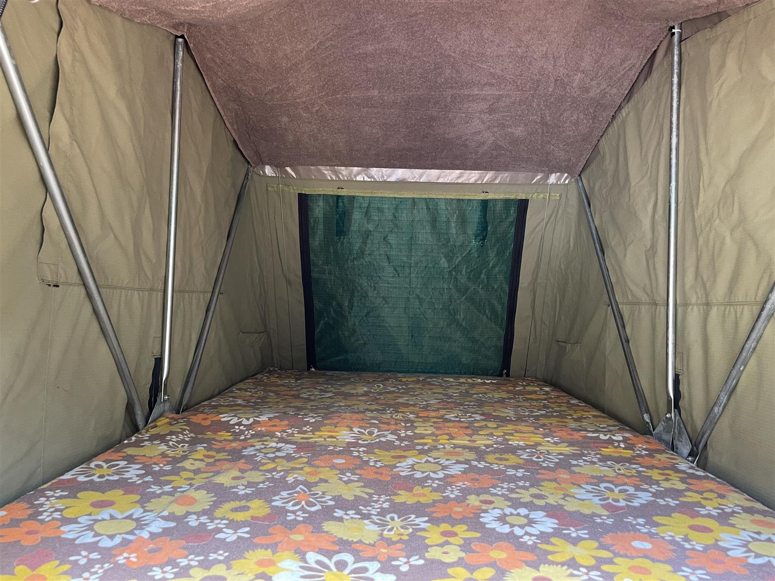 Echo rooftop tent on Comet trailer with papers. Includes 8 ammo boxes