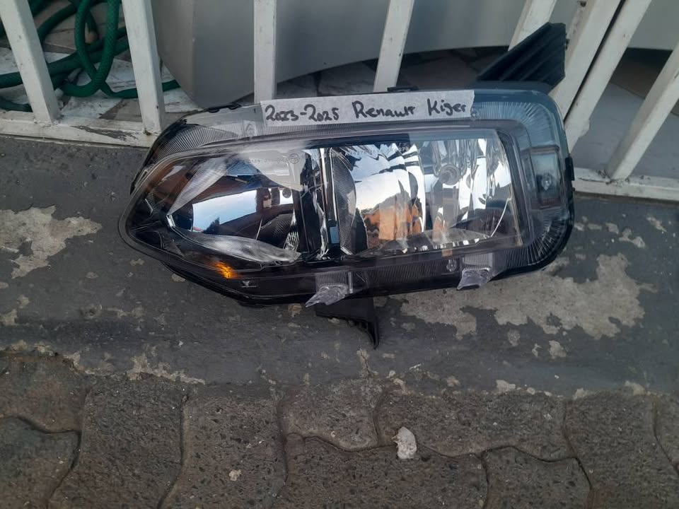 2021-2025 RENULT KIGER BOTTOM HEADLIGHT FOR SALE