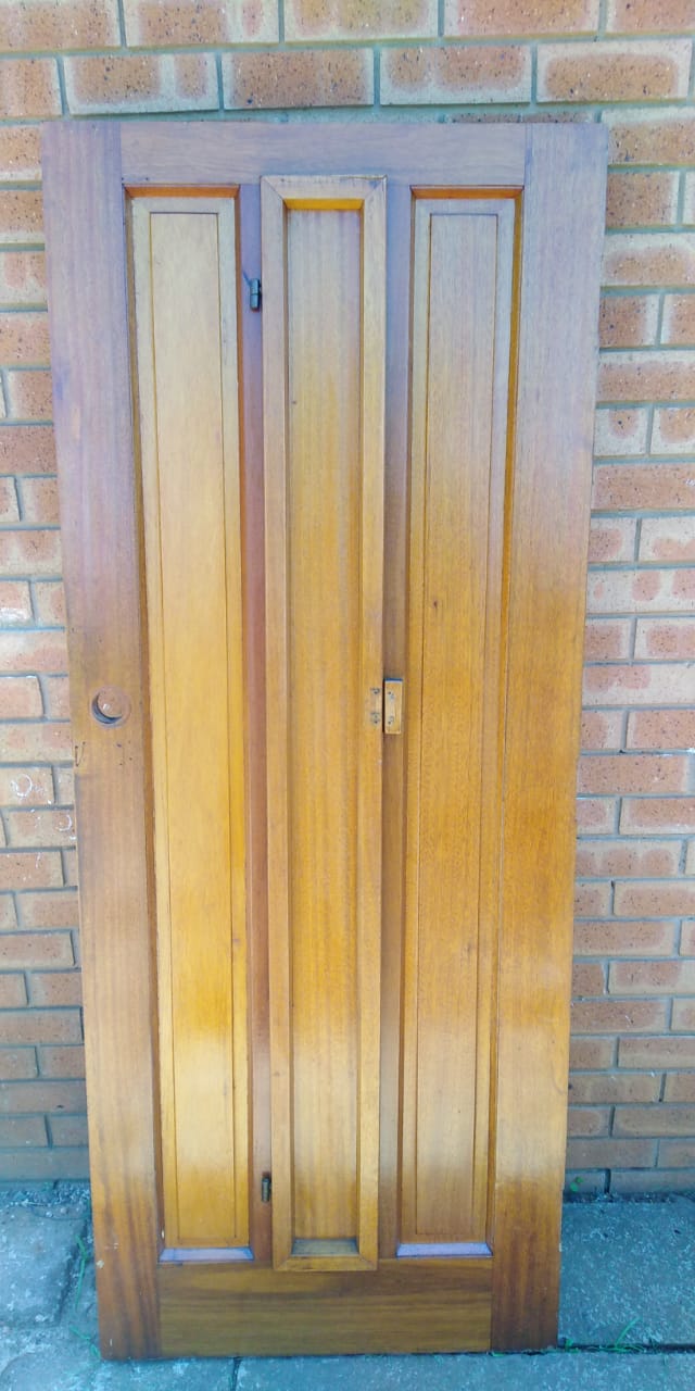 Second Hand Oak Front Door And Solid Ema Wardrobe Doors Junk Mail Second Hand Oak Front Door And Solid Ema Wardrobe Doors