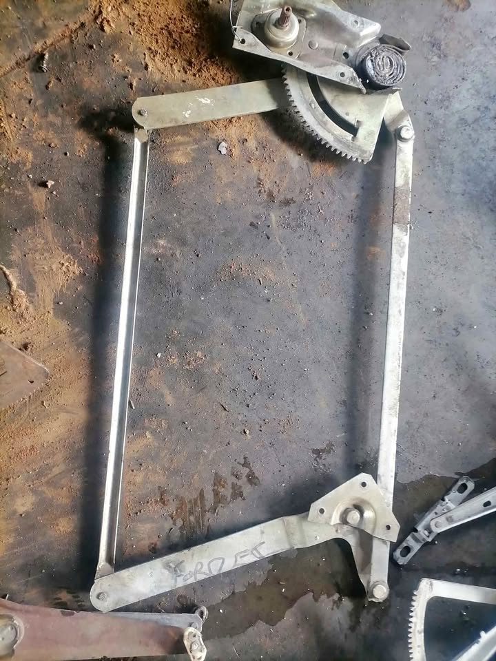 Ford escort window mechanism