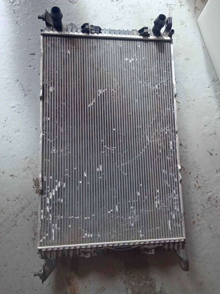 Audi radiator 2bb f3