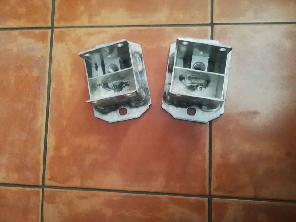 Mini Cooper R56 chess legs - Private Seller Mini Cooper R56 chess legs - Private Seller