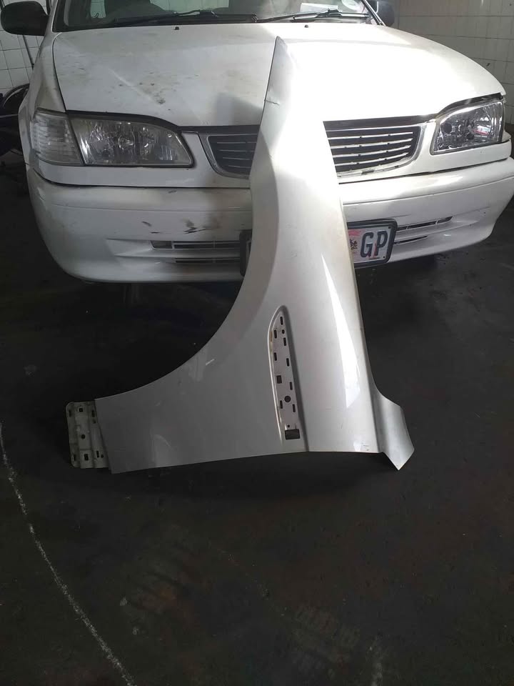 Jaguar f pace left fender - Private Seller Jaguar f pace left fender - Private Seller