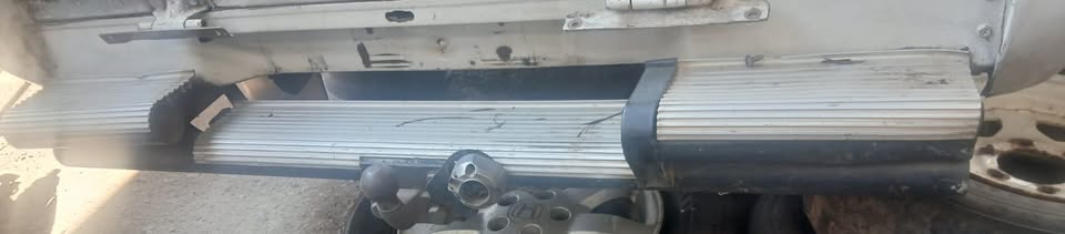 NISSAN NP300 STRIPPING FOR SPARES - Private Seller