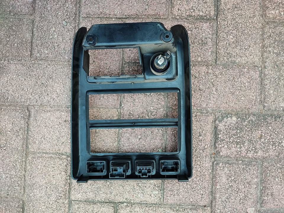 Nissan Sabre/ Sentra Centre Console With Switches Good Condition - Private Seller