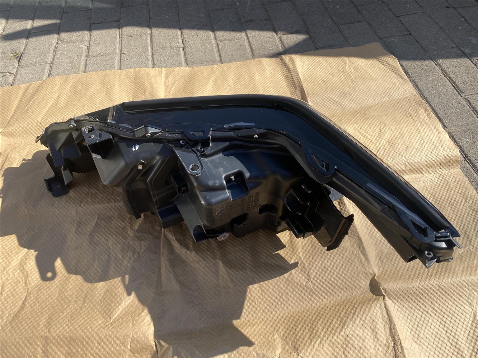 2022 LEXUS LX570 FULL LED HEADLIGHT RIGHT SIDE FOR SALE. IN PRISTINE CONDITION