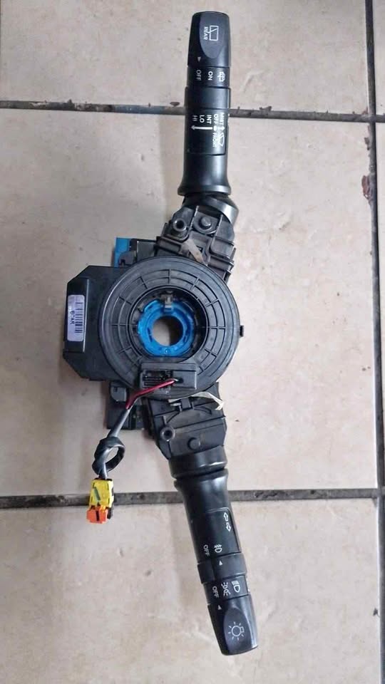 Hyundai Grand i10 combination switch - Private Seller Hyundai Grand i10 combination switch - Private Seller