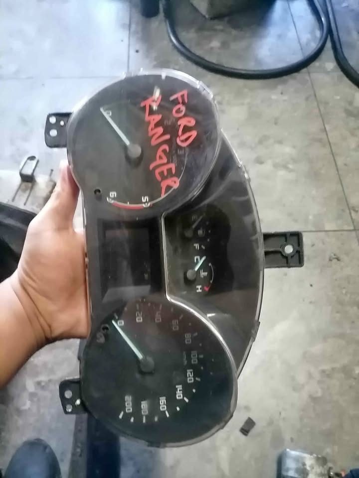 Ford Ranger T6/T7 cluster