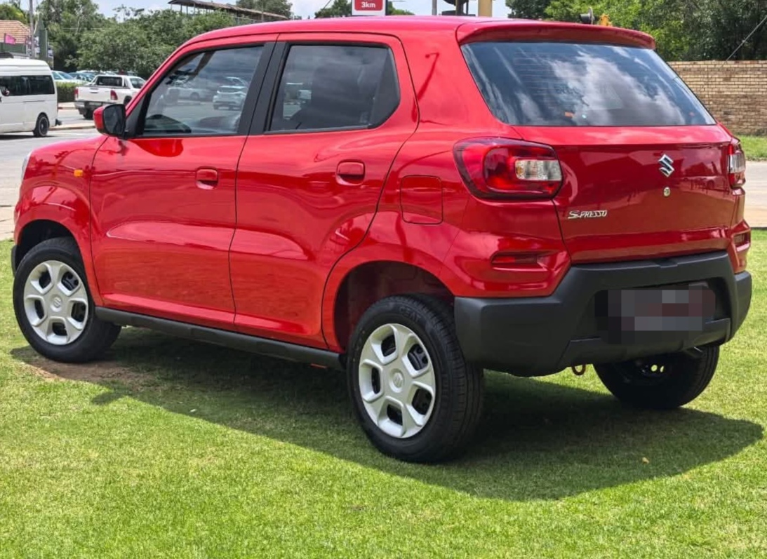 Demo 2025 Suzuki S-Presso 1.0 GL manual - Private Seller