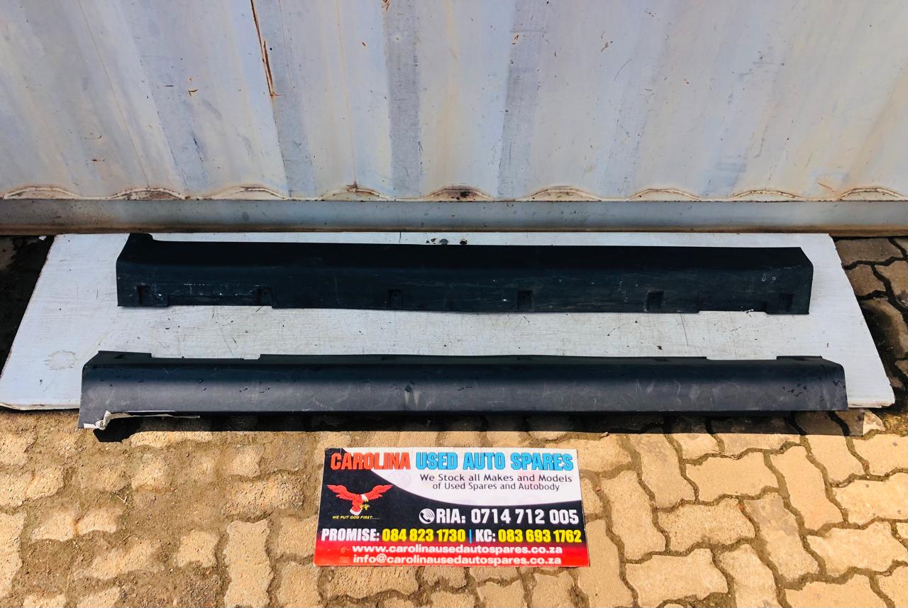 Mahindra XUV 3X0 left and right side skirt (2024) - Private Seller Mahindra XUV 3X0 left and right side skirt (2024) - Private Seller