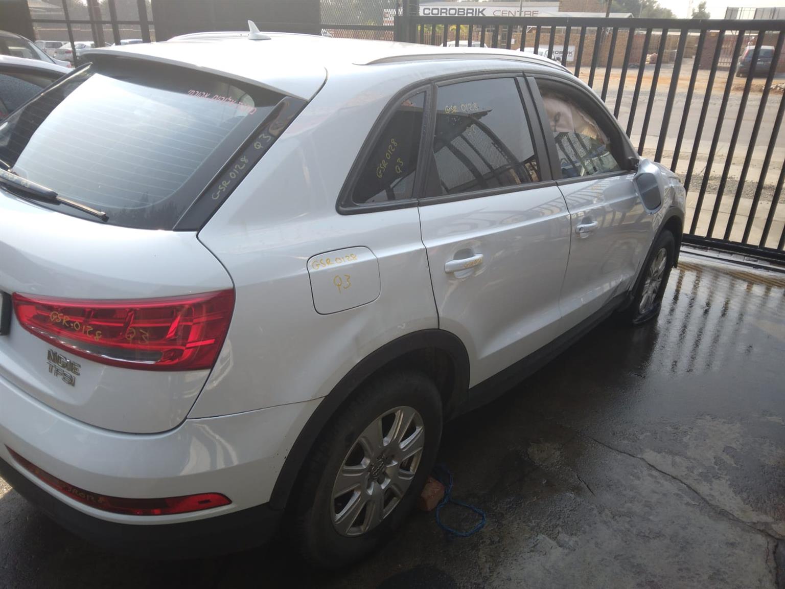 AUDI Q3 1.4 TFSI FOR STRIPPING - Private Seller AUDI Q3 1.4 TFSI FOR STRIPPING - Private Seller