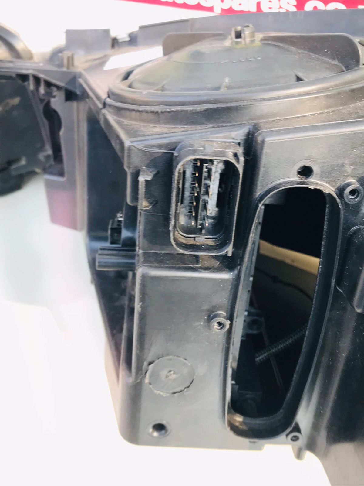 BMW F15 F16 X5 X6 left and right BI-xenon headlights - Private Seller BMW F15 F16 X5 X6 left and right BI-xenon headlights - Private Seller