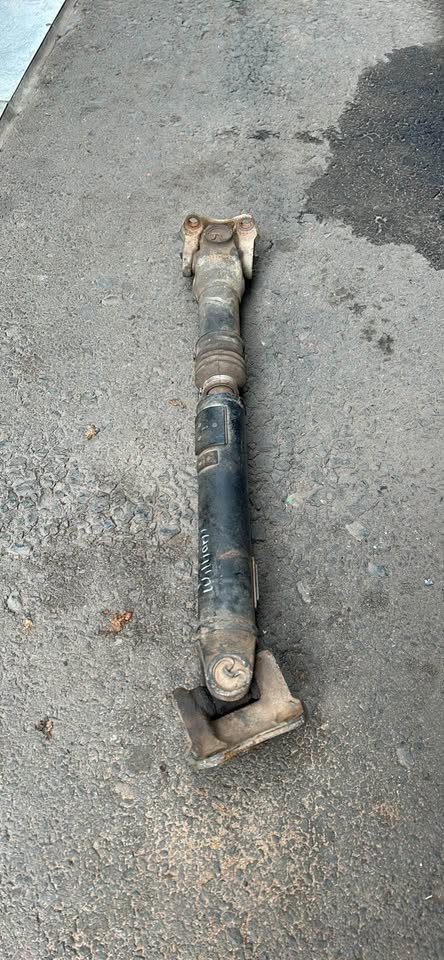 Toyota Hilux 3.0 D4D Front PropShaft For Sale @Circle 7 Used Parts Call or WhatsApp - Private Seller