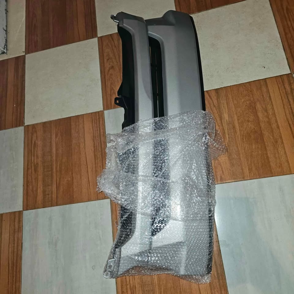 Toyota Quantum Grey Grill