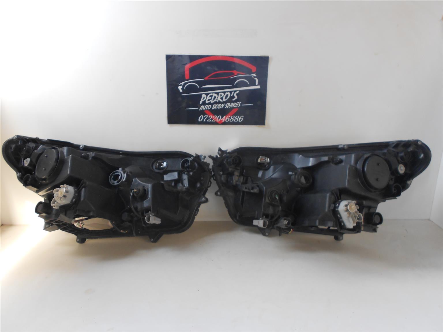 Toyota RAV 4 Headlights - Private Seller Toyota RAV 4 Headlights - Private Seller