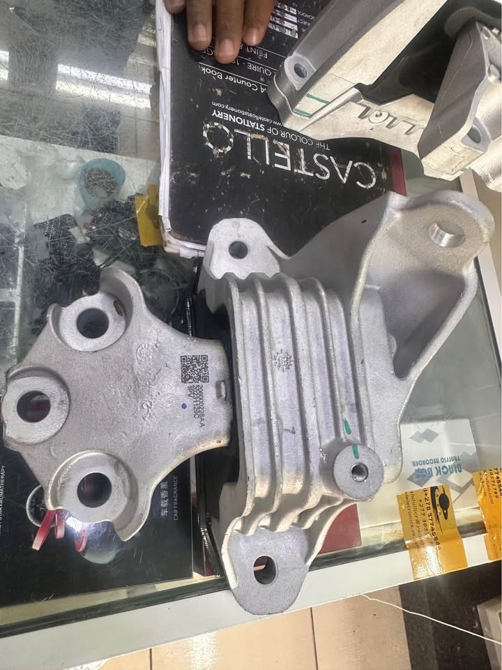 Chery Tiggo pro and Haval Jolion engine mounting - Private Seller Chery Tiggo pro and Haval Jolion engine mounting - Private Seller