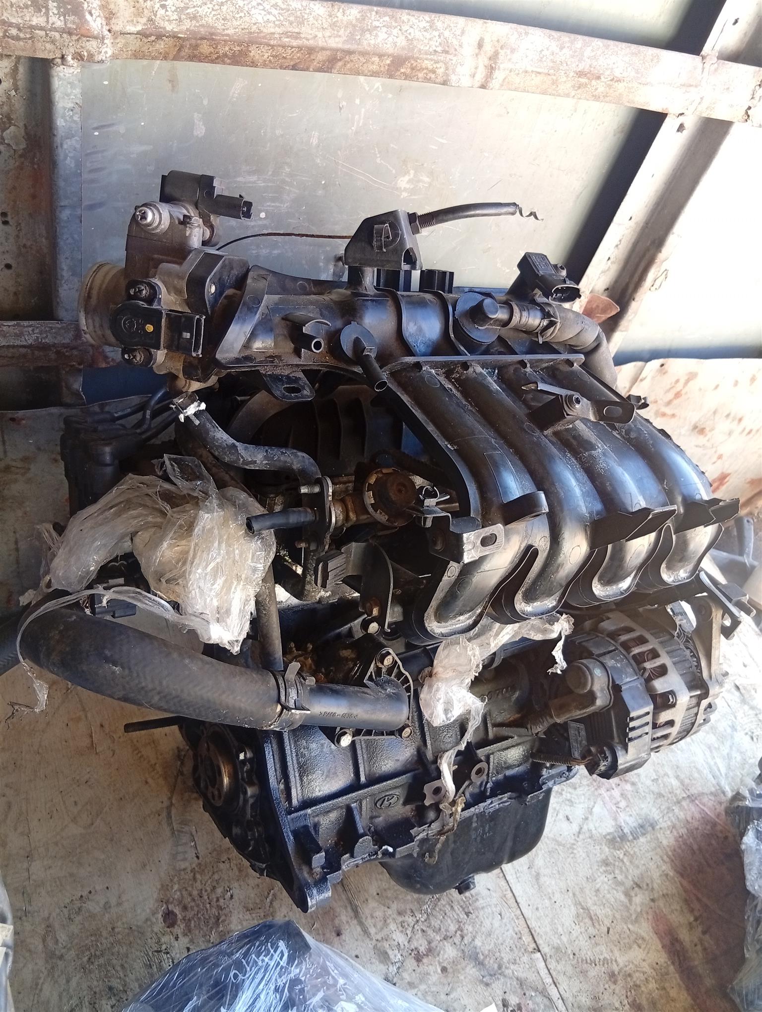 2011 Hyundai i10  complete engine  G4HG