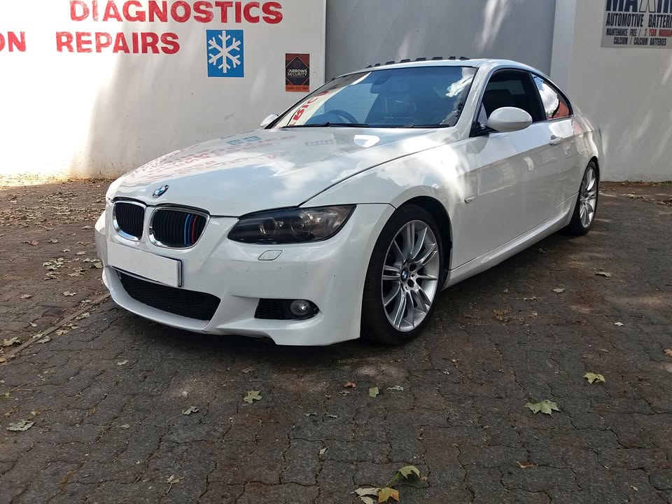 2008 BMW 325i Auto Coup