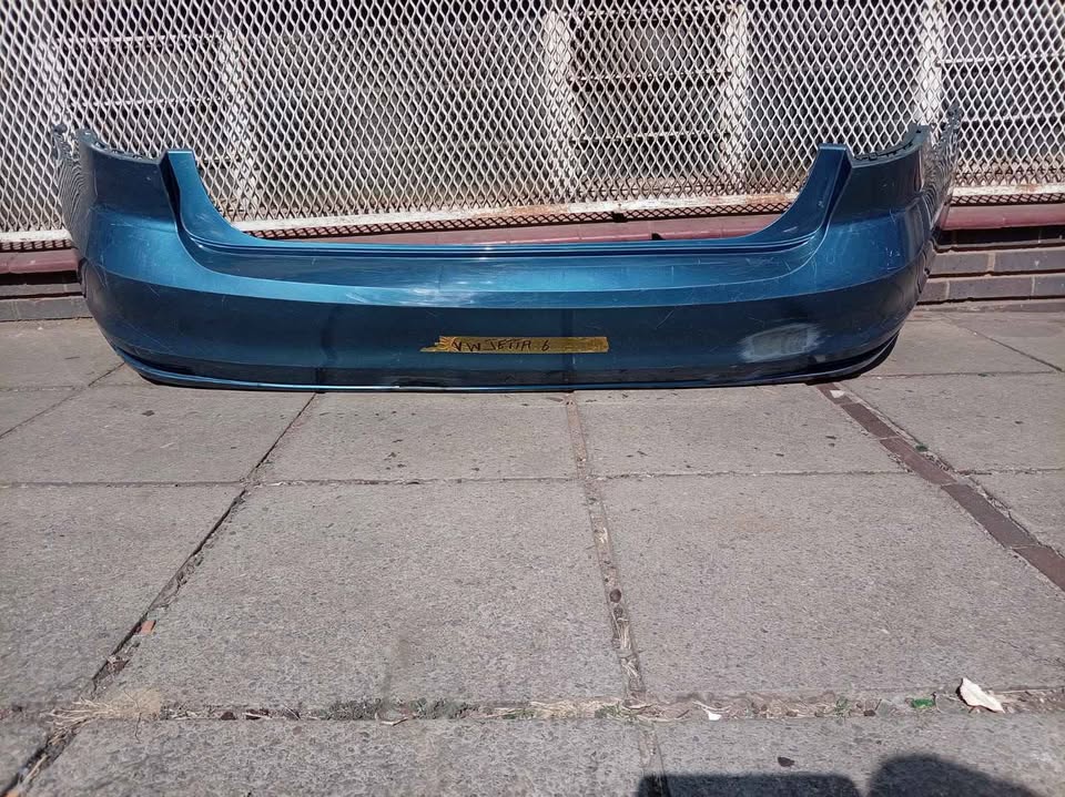 VW Jetta 6   back bumper - Private Seller