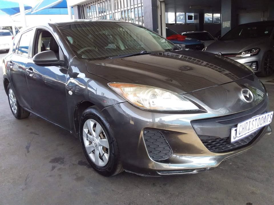 2013 Mazda 3 Dynamic hatchback 2013