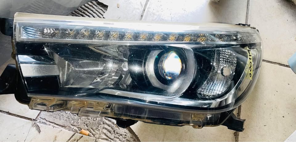 Toyota Hilux GD6 LED headlight - Private Seller Toyota Hilux GD6 LED headlight - Private Seller