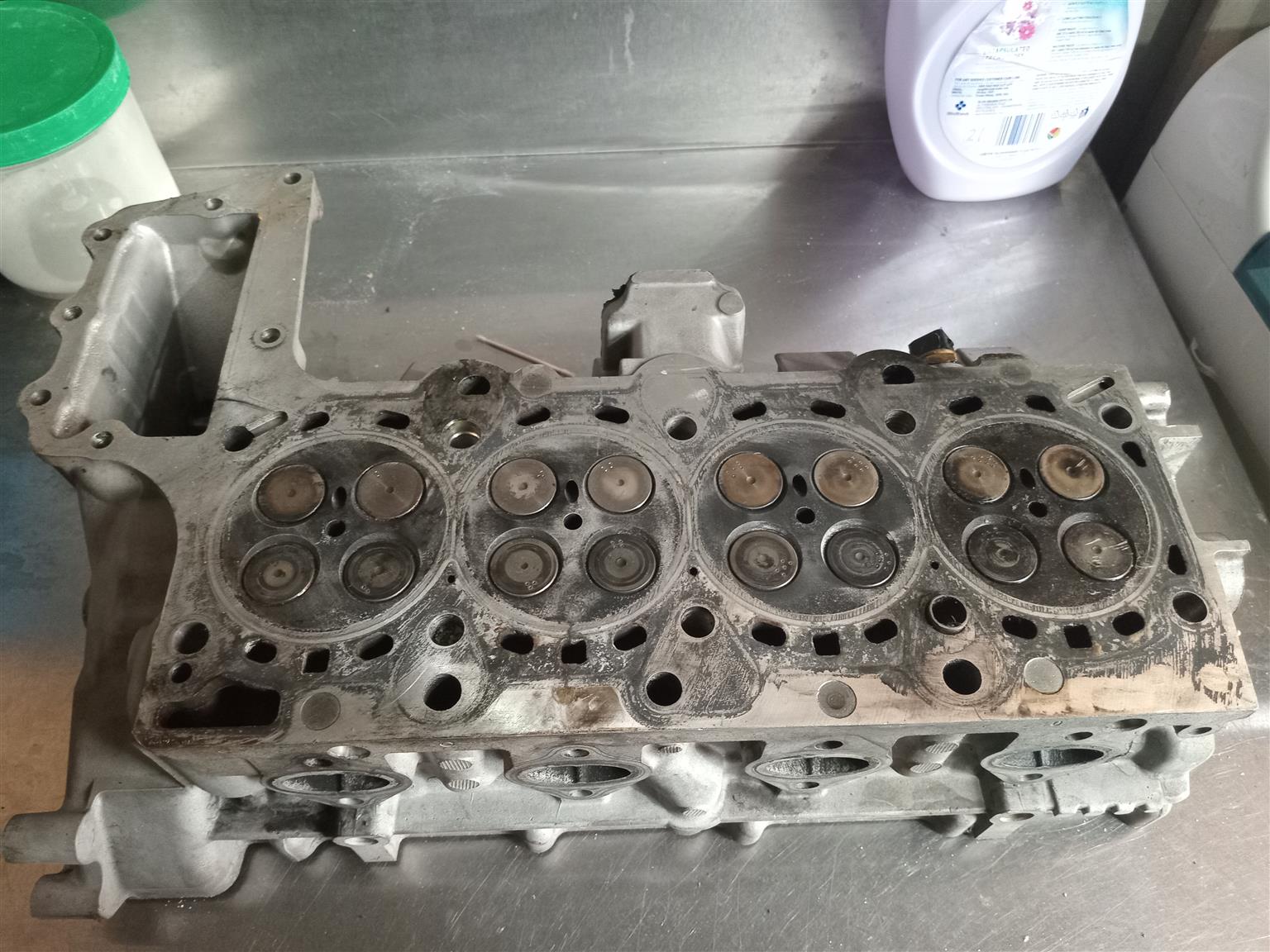 Bmw e46 320d complete cylinder head m57 - Private Seller