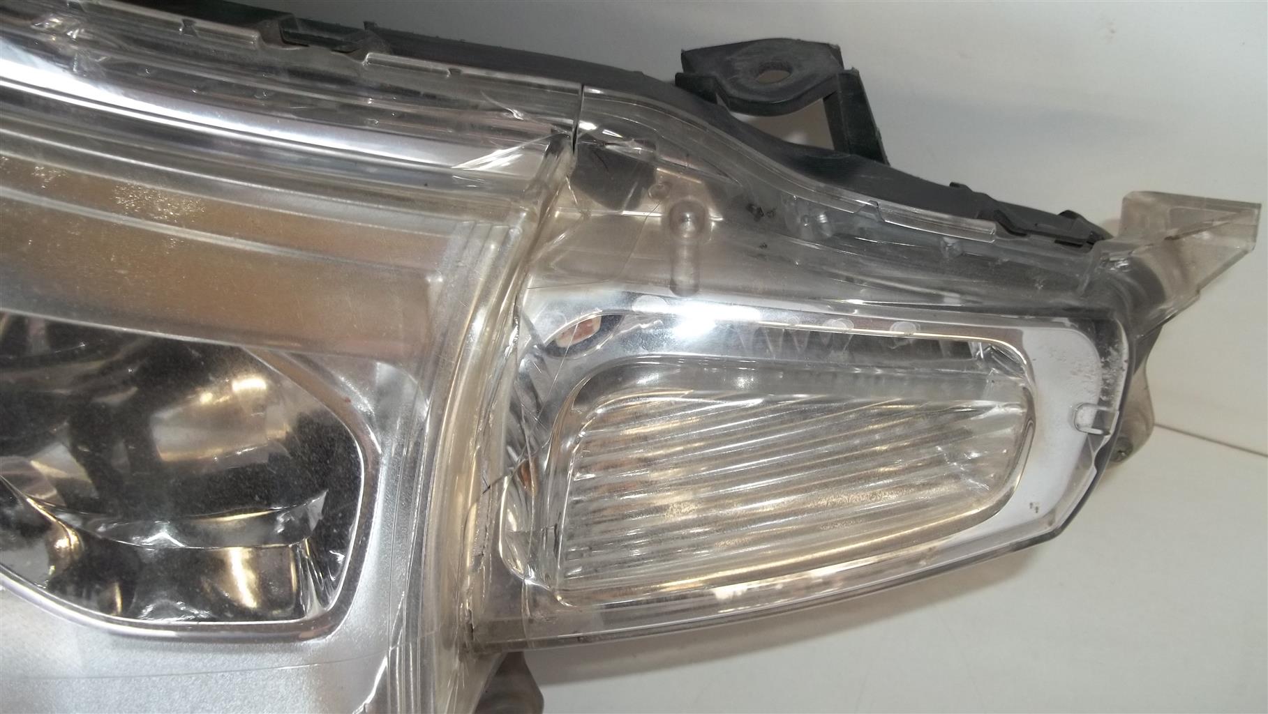 Citroen C4 AirCross (Right) Headlight - Private Seller Citroen C4 AirCross (Right) Headlight - Private Seller
