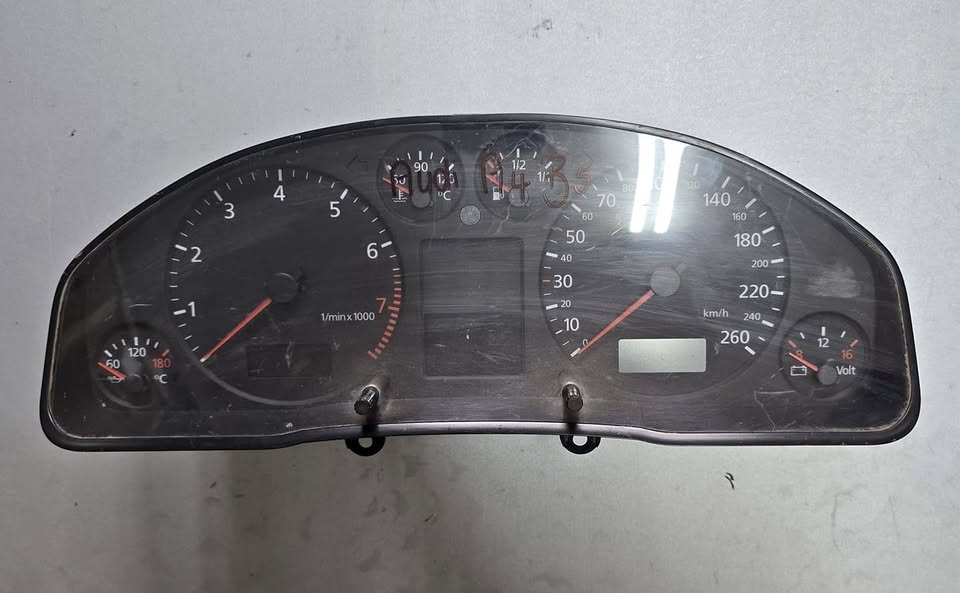 Audi A4 B5 Cluster - Private Seller Audi A4 B5 Cluster - Private Seller