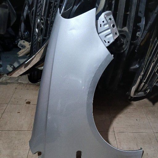 polo vivo fender - Private Seller