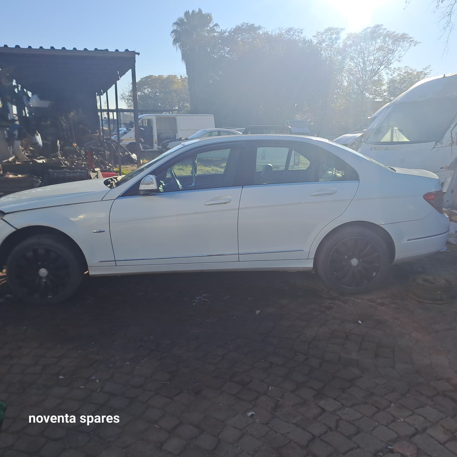 Merc Benz w204 c320 cdi stripping - Private Seller Merc Benz w204 c320 cdi stripping - Private Seller