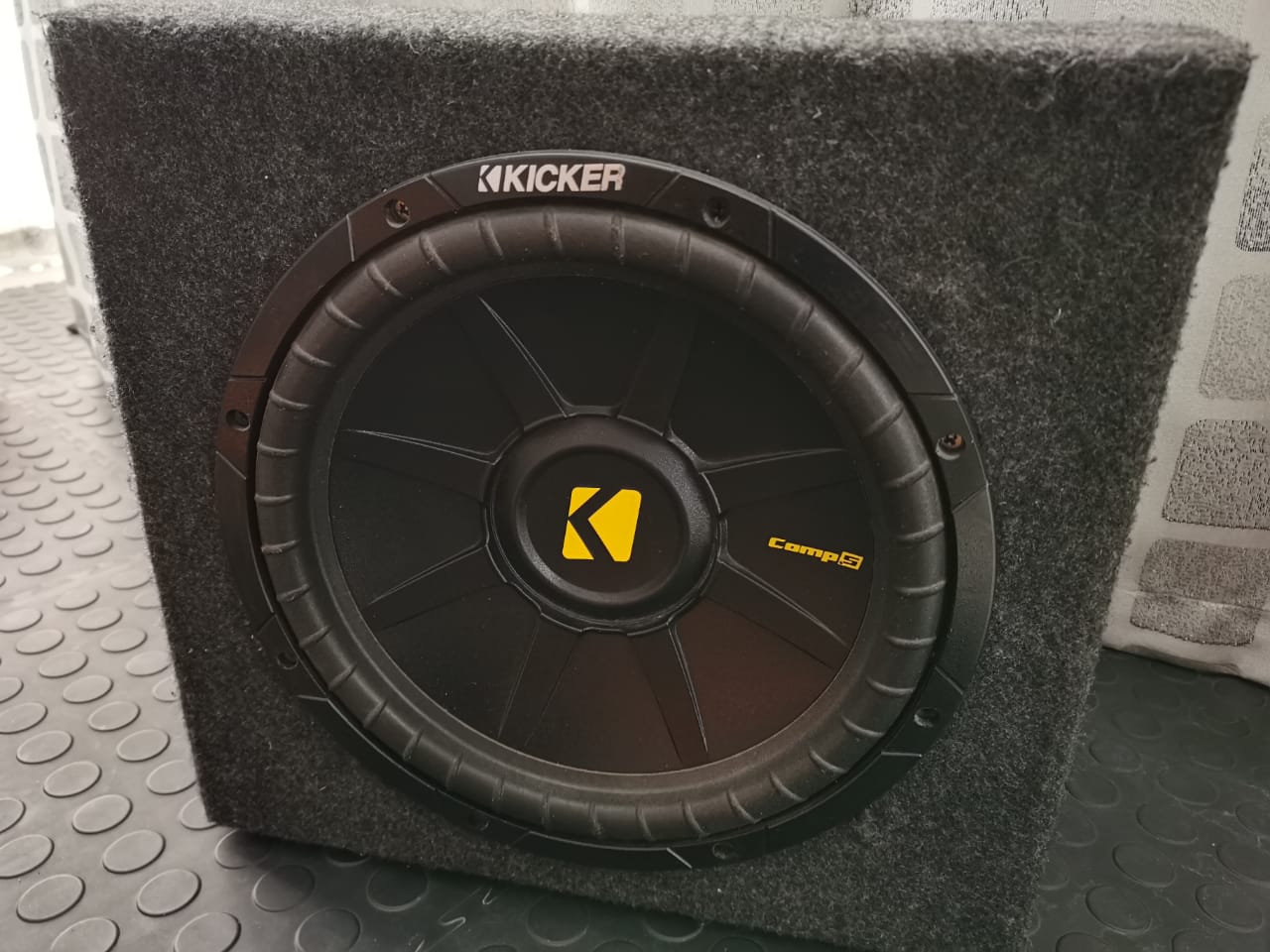 kicker 12 inch sub